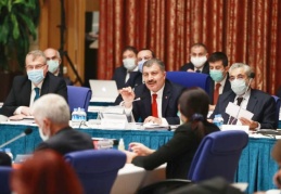 Koca: 29 Temmuz'dan bu yana ağır hasta sayımız 8 kat arttı, vefat eden sayısı 8 kat arttı