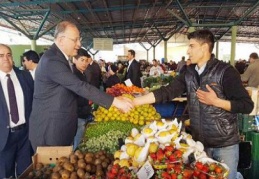 Koçer, referandum için esnaftan destek istedi