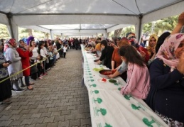 Köfte yarışması renkli görüntülere sahne oldu