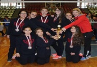 Kolej Vakfı Küçük Kızlar Voleybol Takımı il üçüncüsü oldu