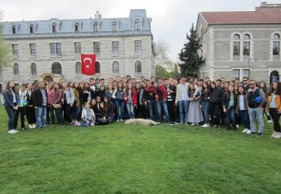 Kolej Vakfı öğrencileri üniversiteleri mercek altına aldı