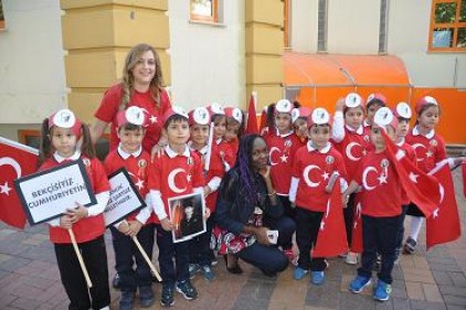 Kolej Vakfında Cumhuriyet coşkusu yaşandı