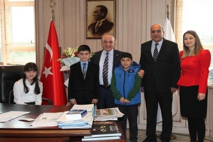 Koltuğunu Elif Naz Kayadaleren’e gönül rahatlığı ile devretti