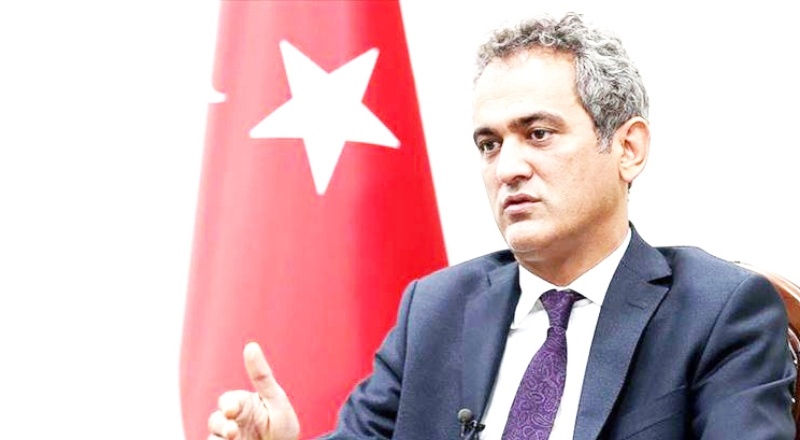 Komisyon toplantısına katılmamıştı: 'Bakan Özer gözden çıkarıldı mı?'