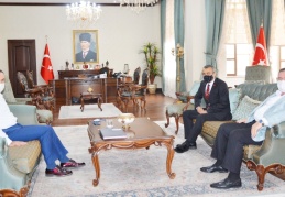 Komşu kentlere maske yardımı yapıldı