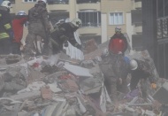 Komşu vilayetlerimizde ve  ilçelerimizde çok büyük hasarlar var