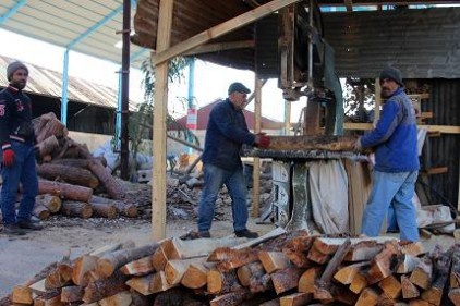 Kömür bu kez vatandaşları değil satıcılarını kara kara düşündürüyor