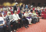 Konferansa Sabah damgasını vurdu
