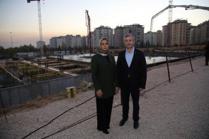 Kongre merkezi inşaatı hızla yükseliyor