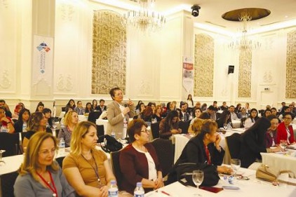 Kongrenin teması bu yıl, &#8220;Yoğun Bakım Hemşireliği Fark Yaratır&#8221;