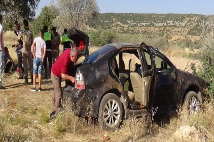 Kontrolden çıkan araç tarlaya uçtu