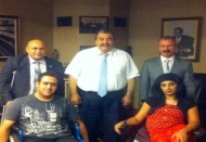 Konukoğlu, basketbolcularla yakından ilgilendi