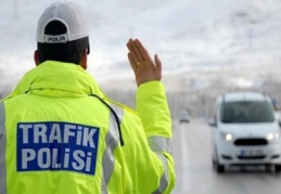 Konvoy denetiminde 18 araç trafikten menedildi