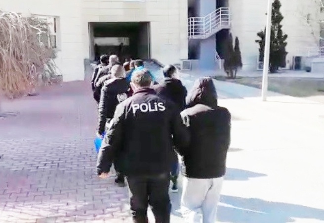 Konya merkezli 9 ildeki FETÖ operasyonunda 14 gözaltı