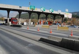 Köprü ve otoyollar darphane gibi çalıştı