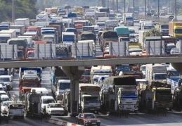 Köprü ve otoyollar ''para bastı''
