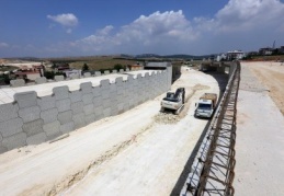 Köprülü kavşak çalışması sürüyor