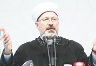 'Korkumuzdan yeni araba alamıyoruz' demişti: Ali Erbaş'ın garajı otomobil fuarına döndü