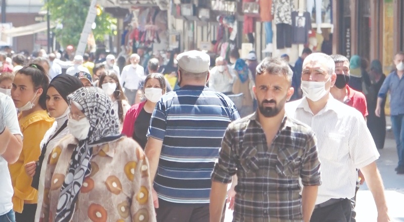 Korona virüs kurallarına uymayan 595 kişiye ceza