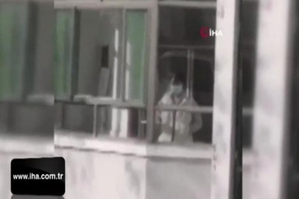Korona virüsü anne ile oğlunu ayırdı
