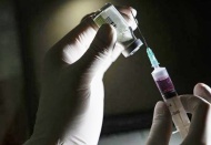 Koronavirüs aşılarının az olması aşılama hızını yavaşlattı