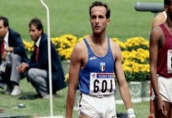 Koronavirüs nedeniyle yaşamını yitirdi