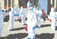 Koronavirüs pozitif çıkanlara elektronik bileklik uygulaması yapılacak