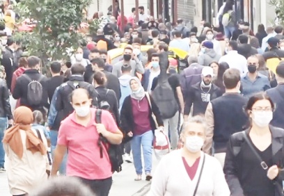 Koronavirüs'te haftalık vaka sayısı 226 bin 532 oldu