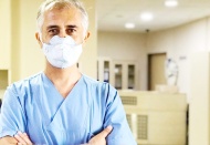 Koronavirüs'ü atlatan doktor Köse: Bu kadar duyarsızlık olduğu sürece salgının devam edeceği aşikâr
