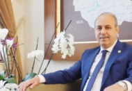 Koronavirüsü yenen Başkan görevinin başında