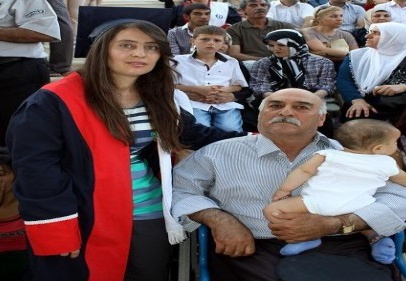 Köy korucusu kızının mezuniyet törenine katıldı