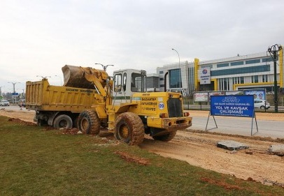 Köylerde alt yapı ile üst yapı hizmetleri sürüyor