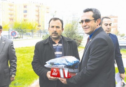 Köylere spor malzemesi dağıtılıyor