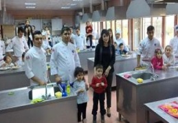 Kreş ve Anaokulu öğrencileri kendi kurabiyelerini yaptı