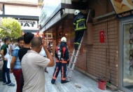 Küçük çaplı yangın vatandaşı meraklandırdı