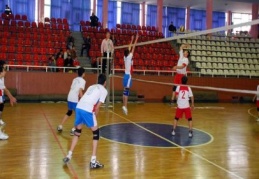 Küçük Erkekler İl Birinciliği Voleybol Turnuvaları sürüyor