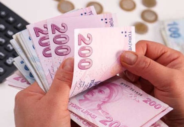 Küçük işletmelere, her bir çalışan için 100 bin TL kredi