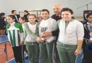 Küçük kızları masa tenisinde il ikincisi