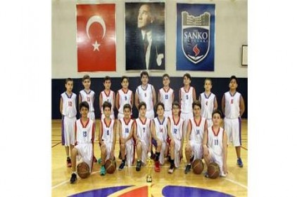 Küçükler Arası Basketbol Küçük Kızlar ve Küçük Erkekler İl Şampiyonası"nda il ikincisi oldu