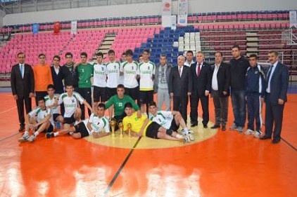 Kulüpler Arası Gençler Bay-Bayan Hentbol Grup Müsabakaları sona erdi