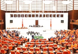 Kur korumalı mevduatta süreci Cumhurbaşkanı'nın yönetmesi teklif edildi