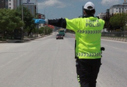 Kurallara uymamakta direniyorlar