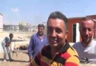 Kurbanlıklar motosikletle taşınıyor