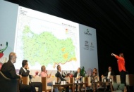 Küresel rekabette yerel gücümüzü kullanıyoruz