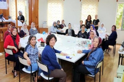 Kursiyerler, aile ekonomisine de katkı sağlıyor
