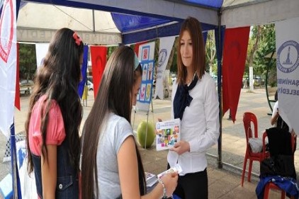 Kursiyerlerden kermes 