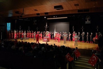 Kurtuluş mücadelesi, konser ve tiyatro oyunuyla anlatıldı