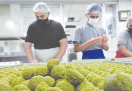 Kuru pasta üreticileri, siparişlere yetişmeye çalışıyor