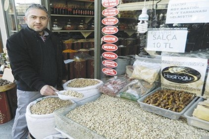 Kuruyemiş satışları hareketlendi