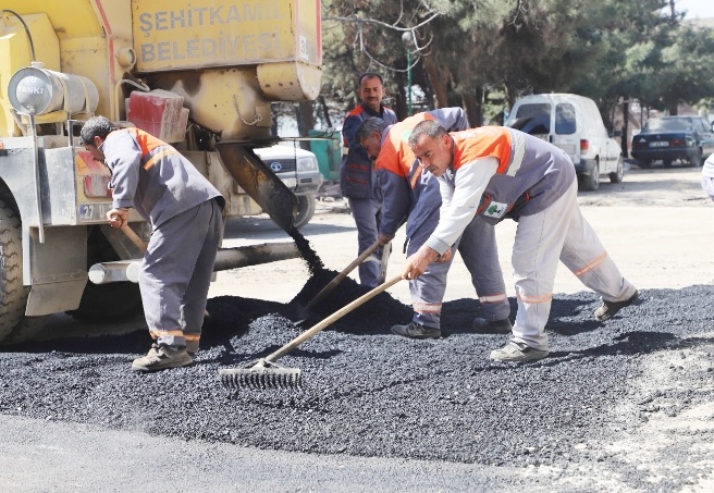 KÜSGET Sanayi Bölgesi’nde yollar onarıldı